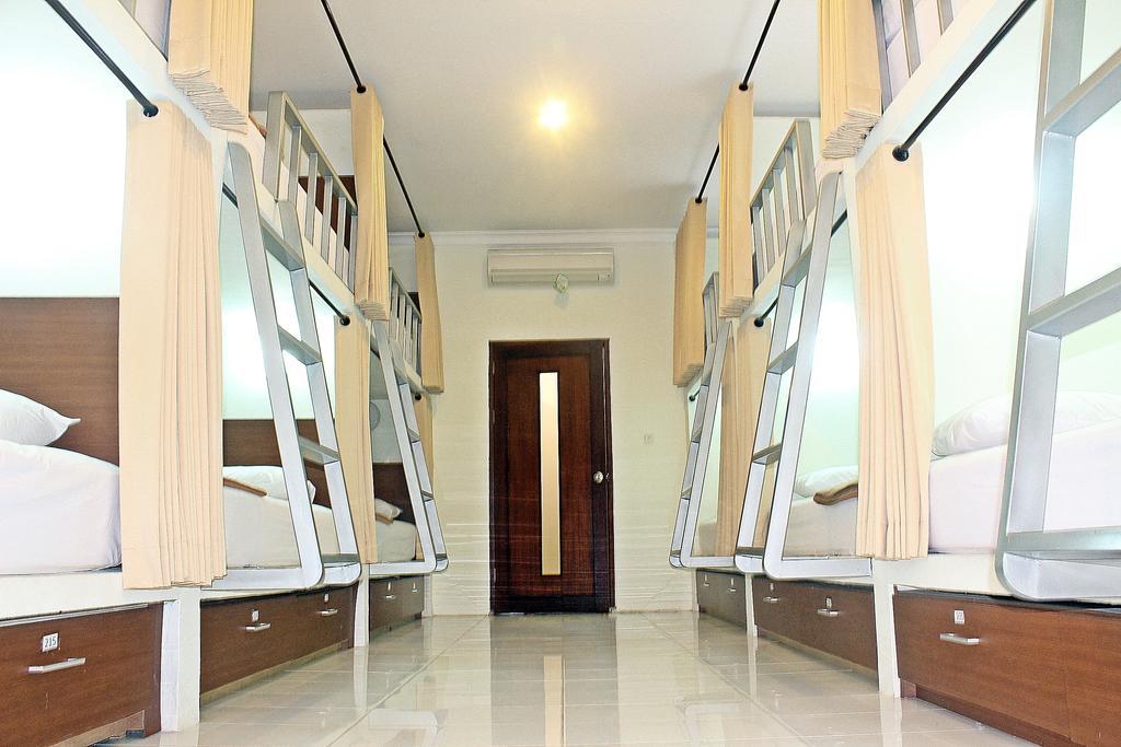 Hostel Mirah Legian  Phòng bức ảnh