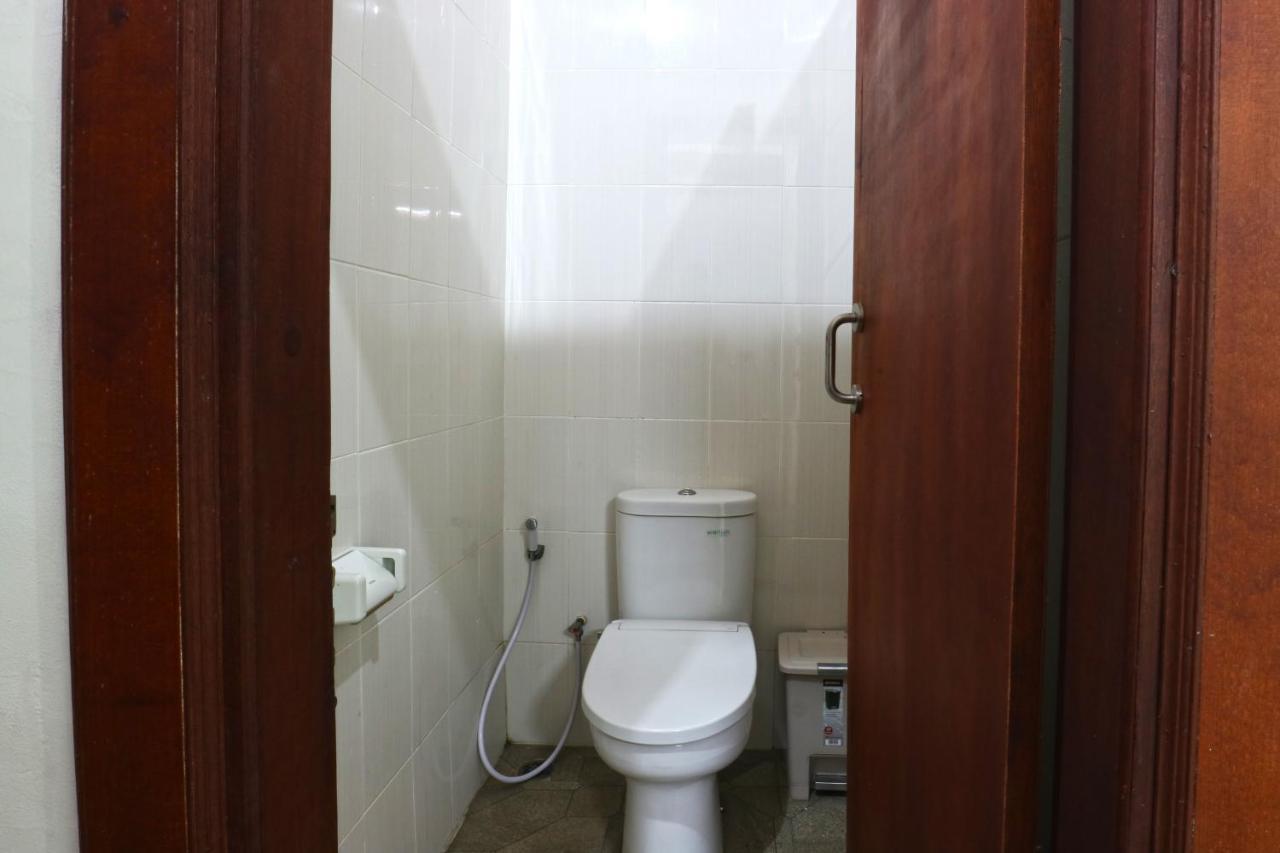 Hostel Mirah Legian  Ngoại thất bức ảnh