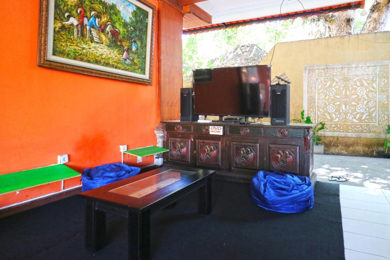 Hostel Mirah Legian  Ngoại thất bức ảnh